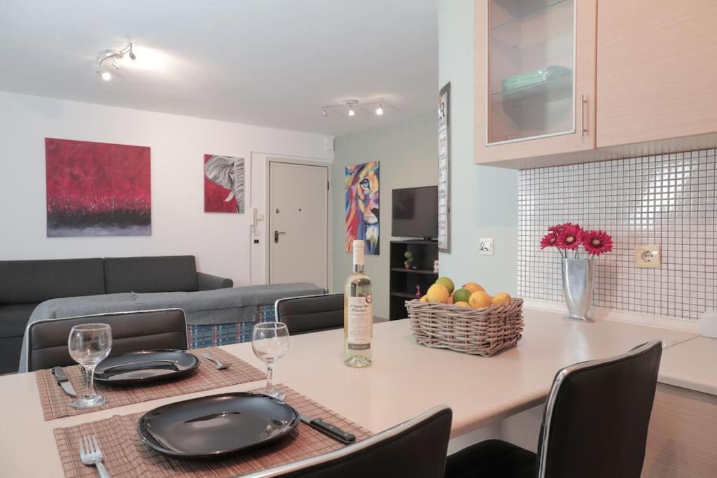 Апартаменты 5 Min From Papageorgiou Free Indoor Parking Салоники Экстерьер фото